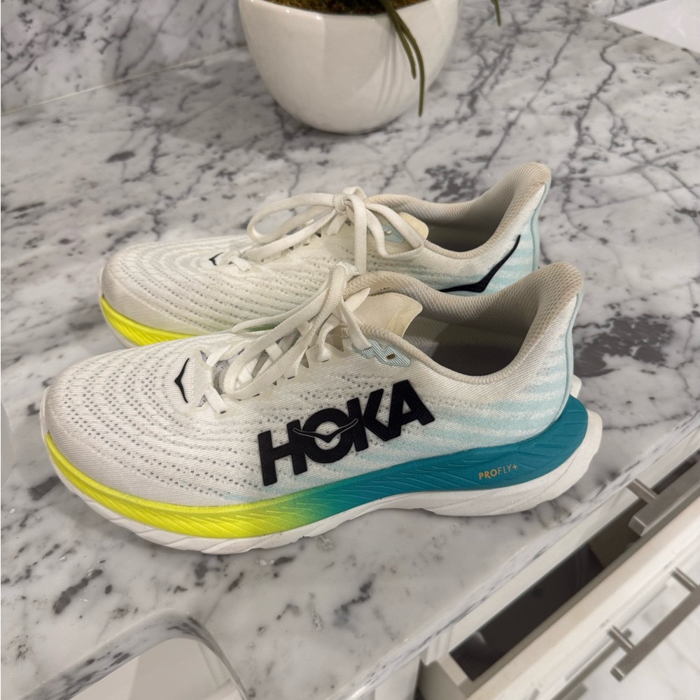 Hoka Mach 5 White and Blue Sneakers with Yellow Accents